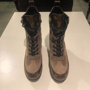 Louis Vuitton Laureate Platform Desert Boot